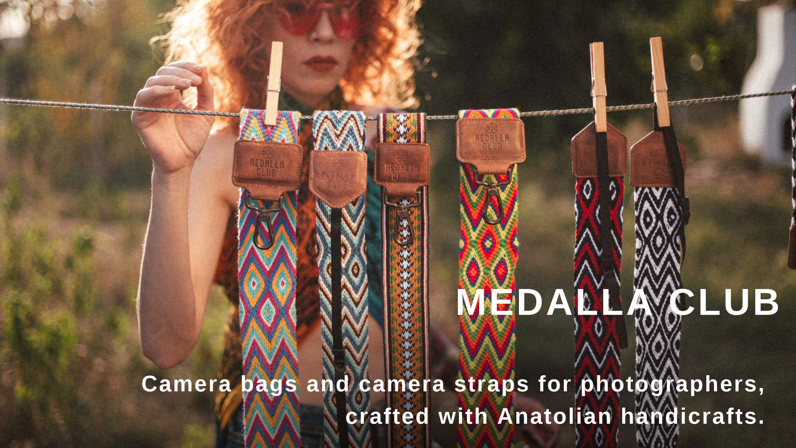 Medalla Club camera straps featuring colorful Anatolian-inspired woven patterns, designed by Evrim İlhan.